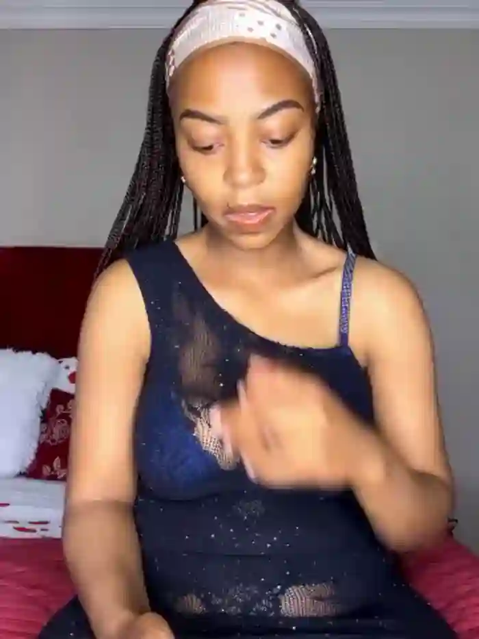 2024/08/23/stripchat-tamia_98-05-08-19