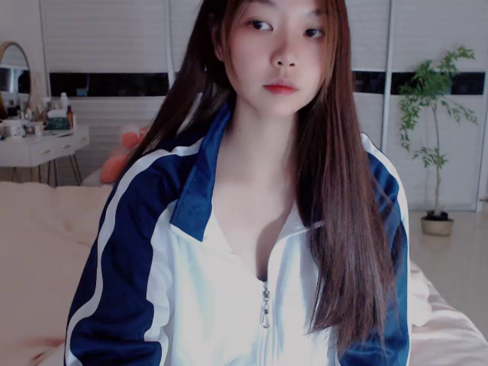 -Lucky_Girl