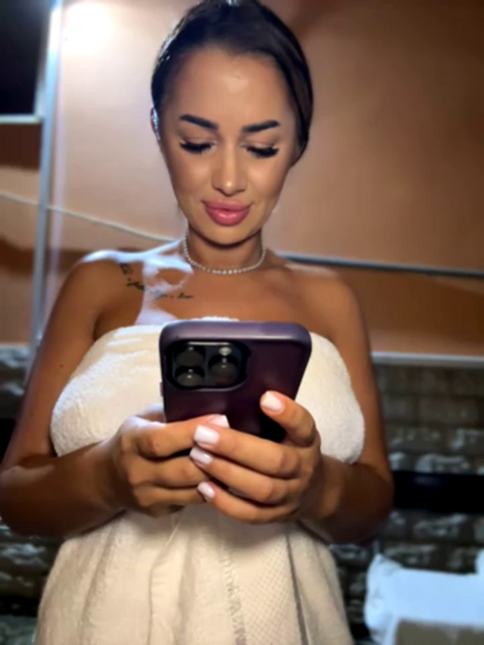 KirstieVegas