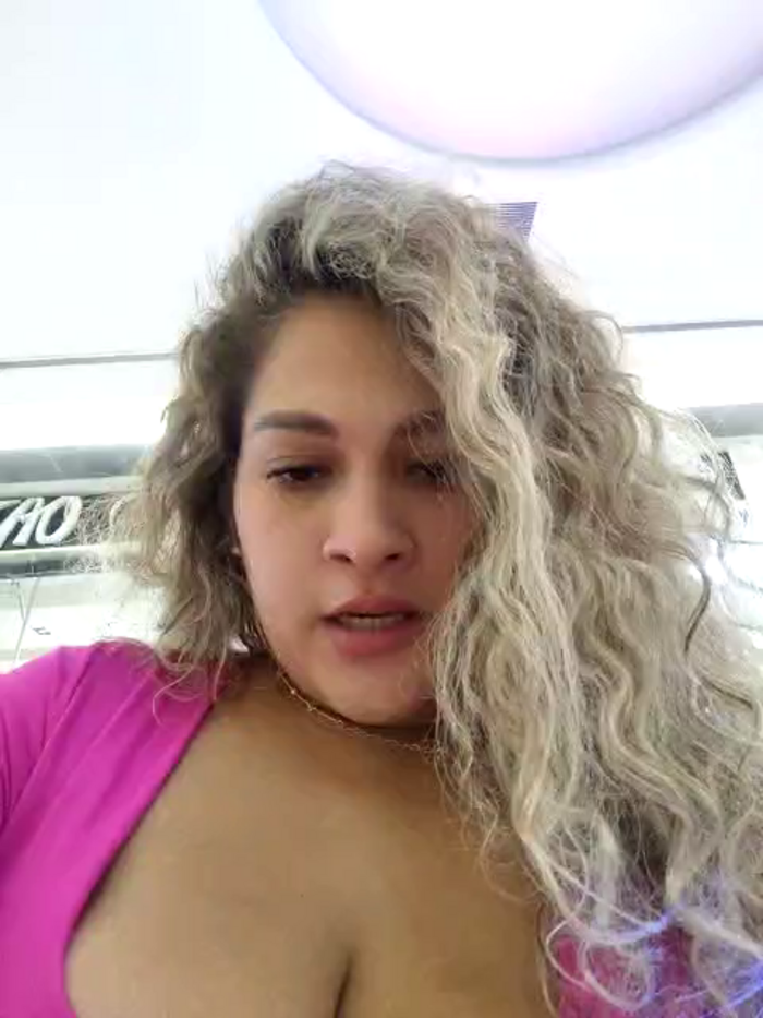 Sara_smiiith211