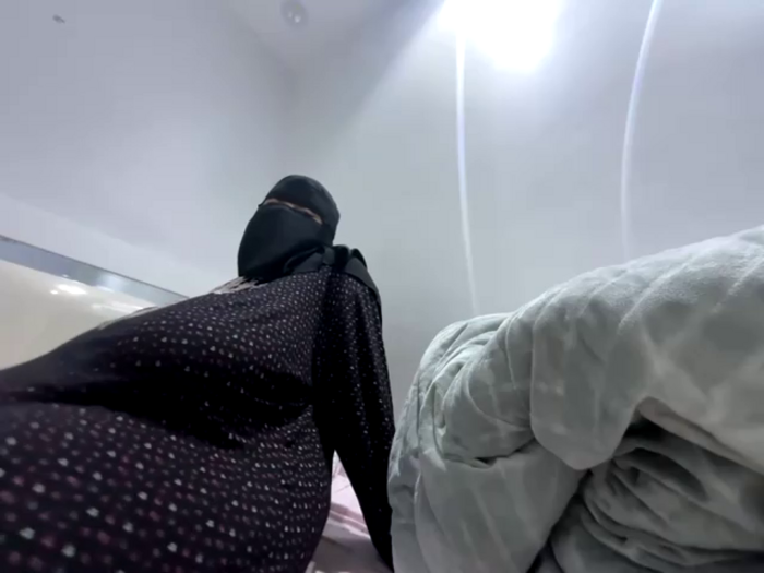 Submissive_Arab