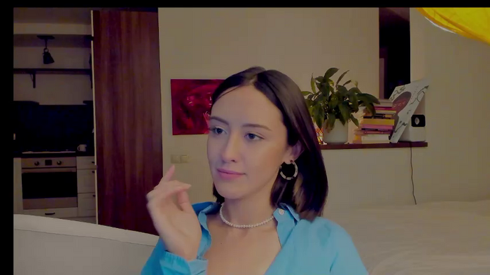 Alexa_Girl1