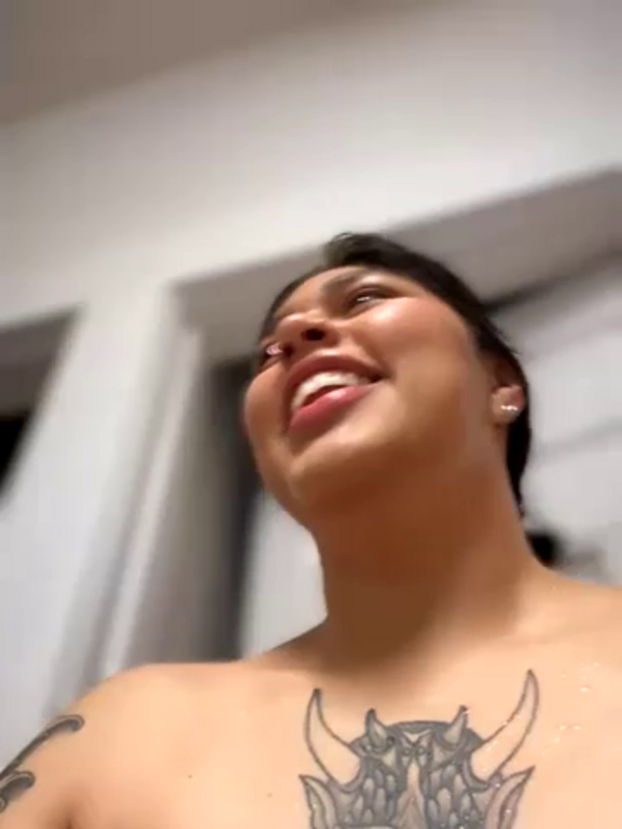 miacanela_xo