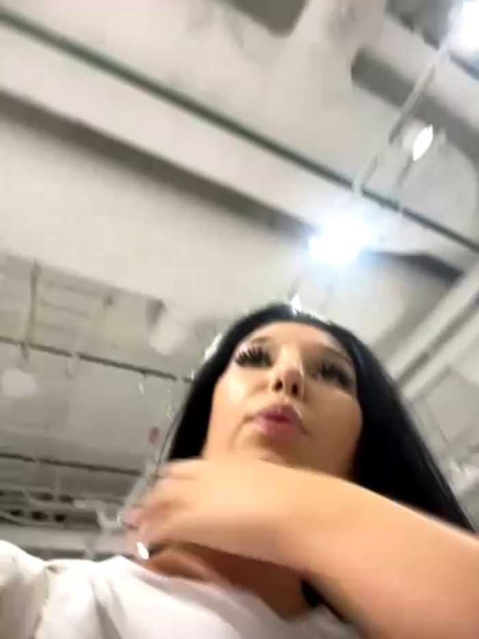 Tisha_Busty
