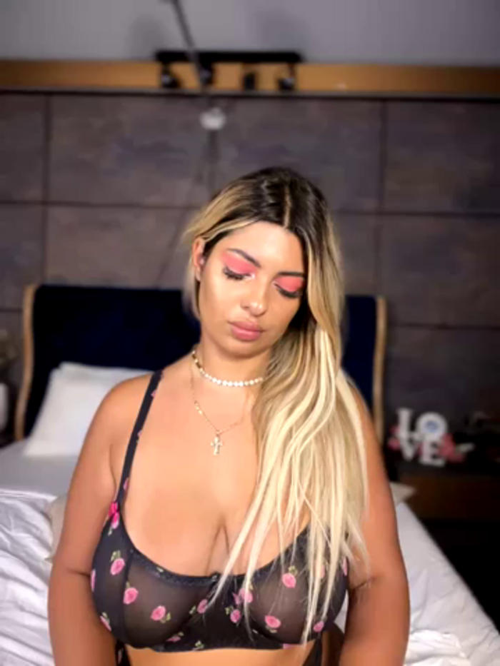 YaraMoon_