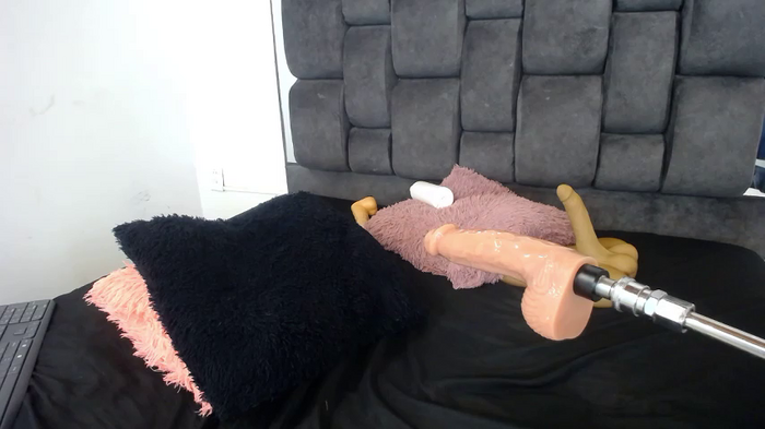 Emma_Evelyn