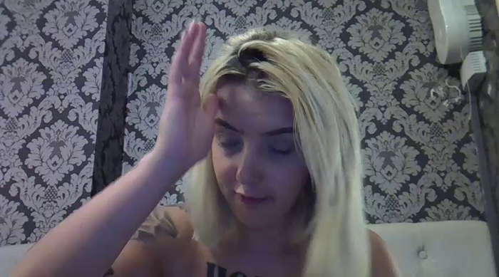 LucyLuxee19