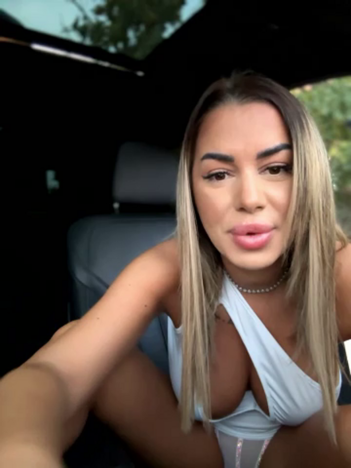 KirstieVegas
