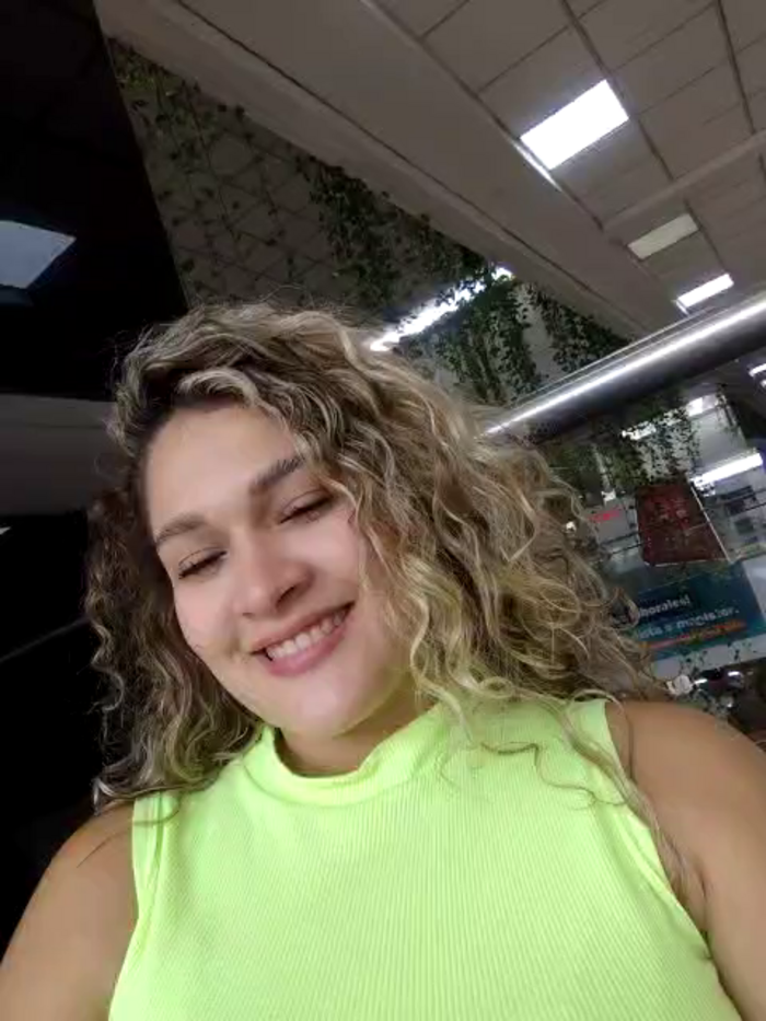 Sara_smiiith211