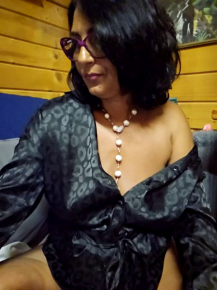 Seductive_Mora249