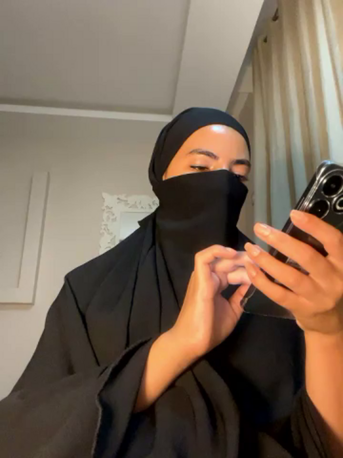 Hijabi_HotGirls