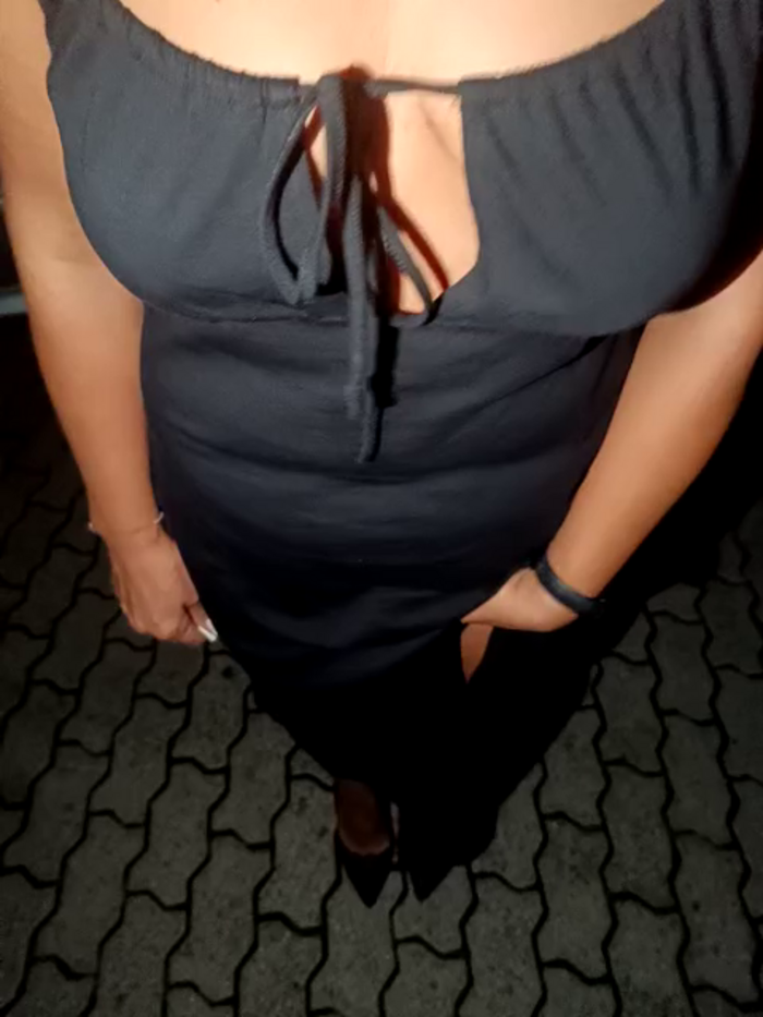 Sexyhousewife1975
