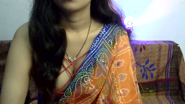 naughty_preeti
