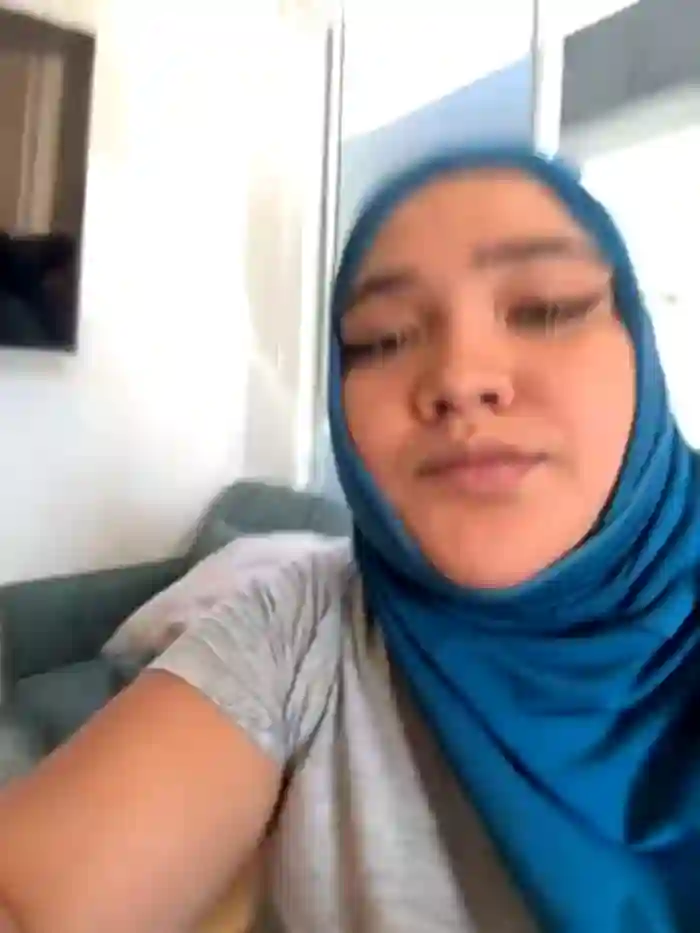 2024/08/28/stripchat-sweetmuslim01-21-26-46