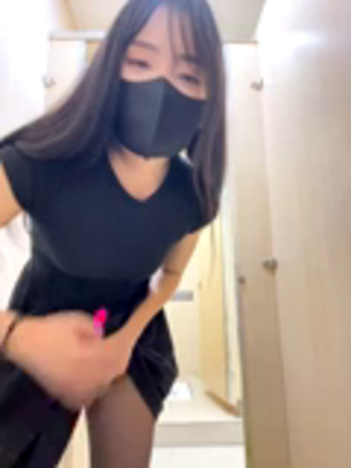 Asia-Lynn
