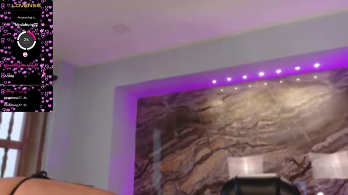 LaraBaker