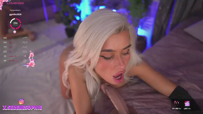Serene_Sophiex