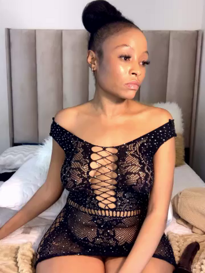 SexyDee025