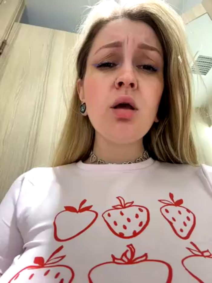 Teya_moon_