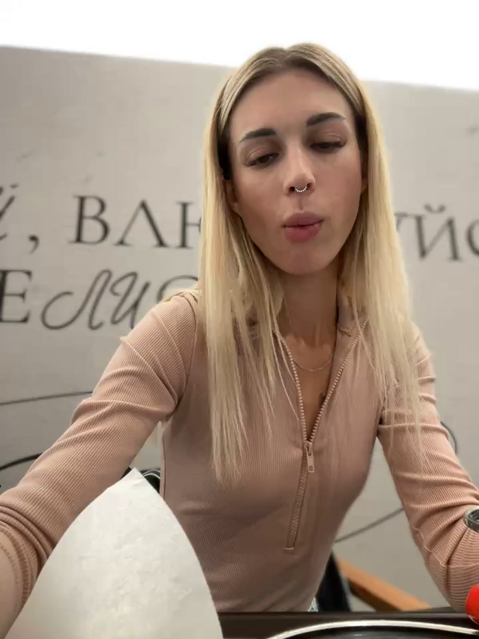 Charming_Ritta