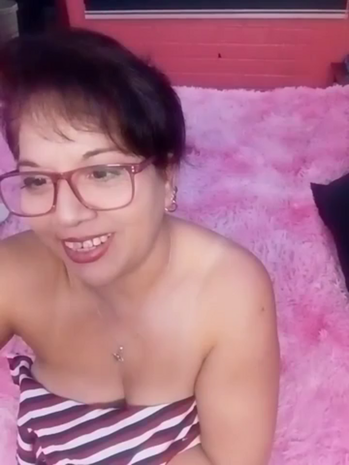 TRISH_MILF