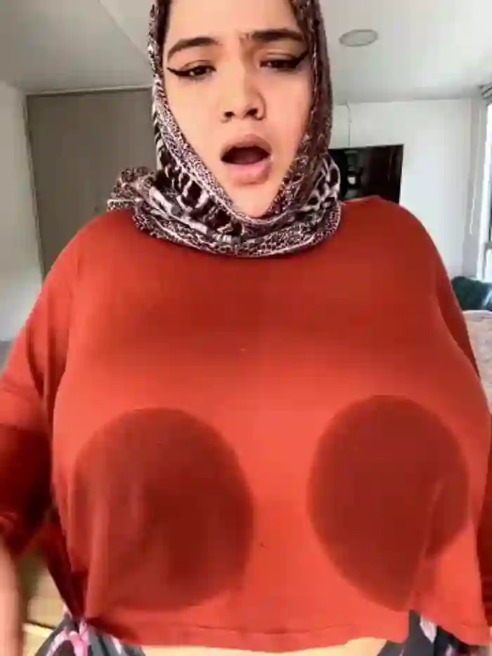 2024/08/29/stripchat-sweetmuslim01-19-18-05