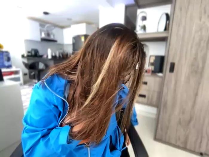 Anny_Moore09