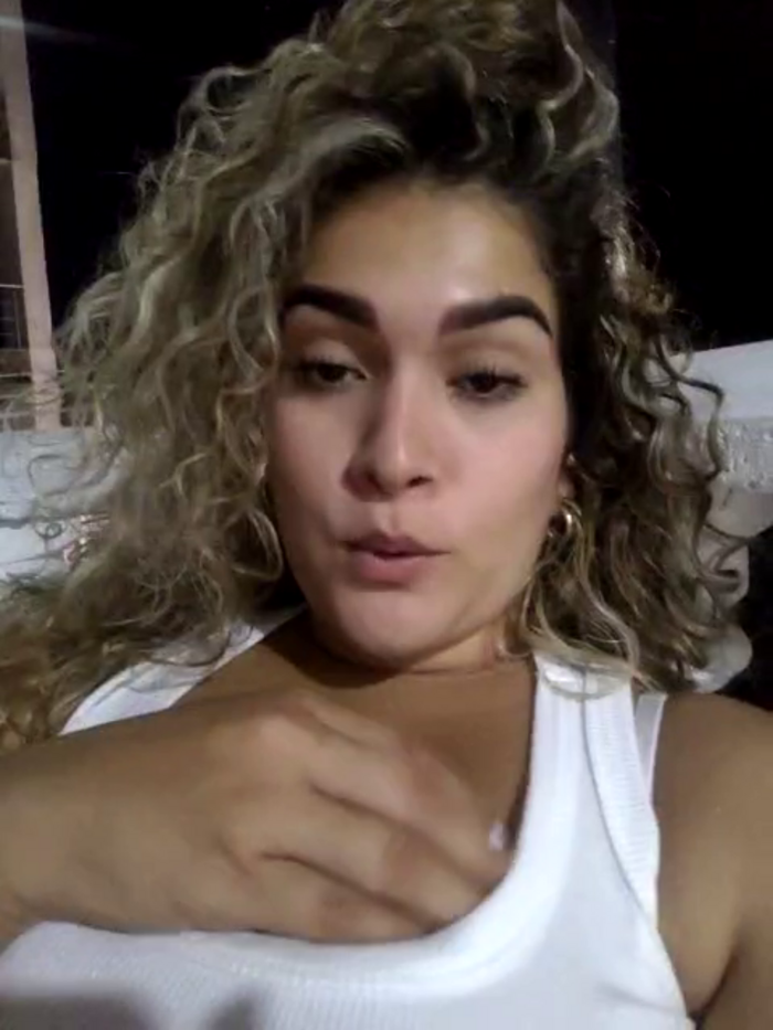 Sara_smiiith211