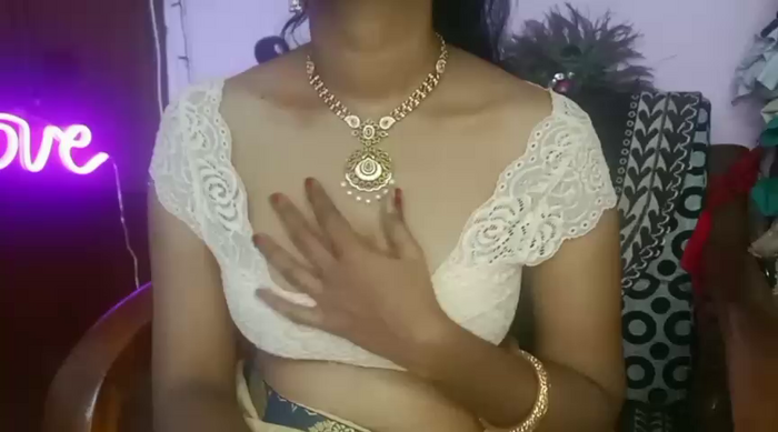 Anjali_cute-Pondati