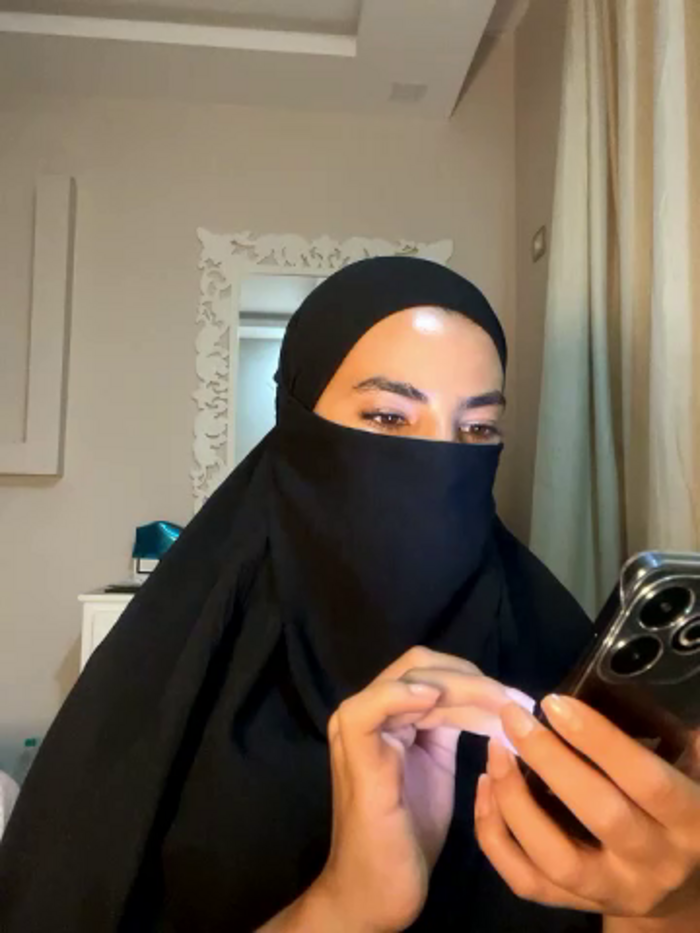 Hijabi_HotGirls