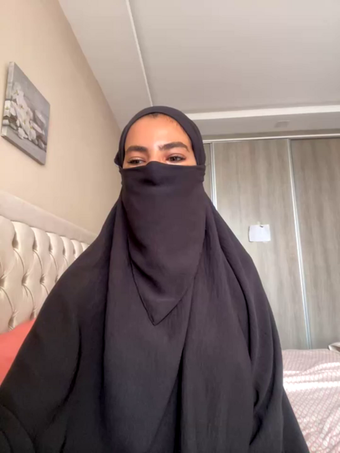 Hijabi_HotGirls