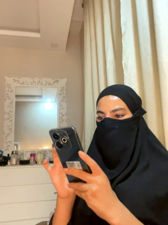 Hijabi_HotGirls