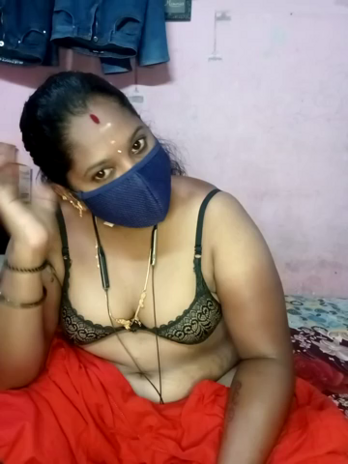 tamilvillagecouple1
