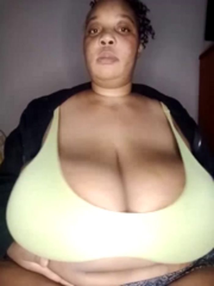 Lovelyboobs01