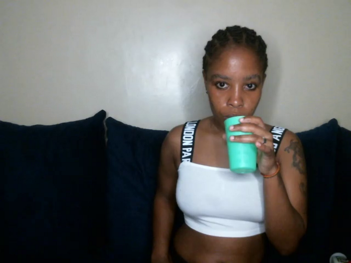 R-thequeen
