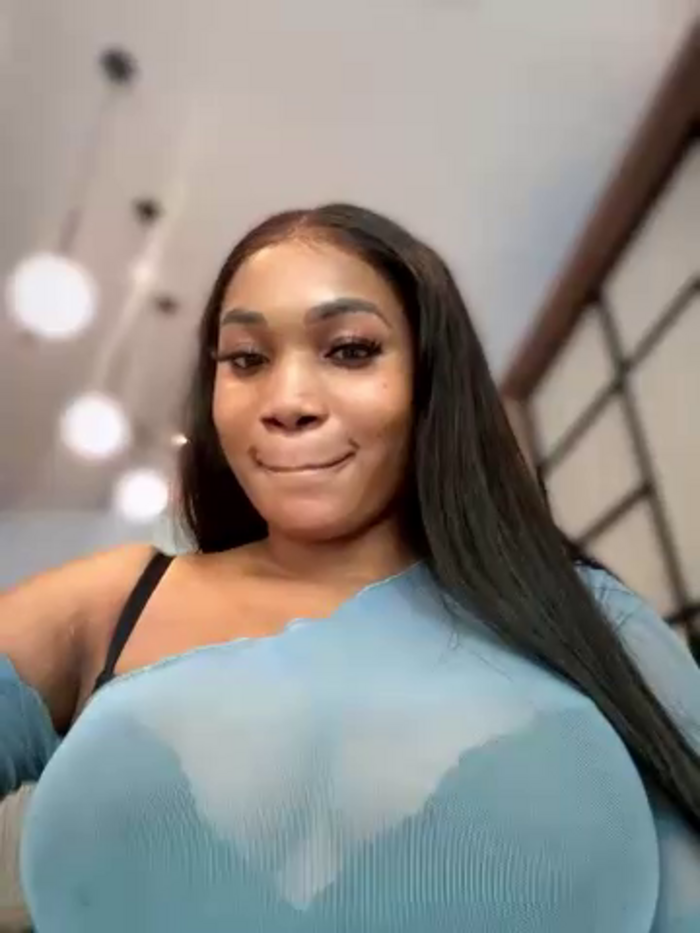 __Nessa__