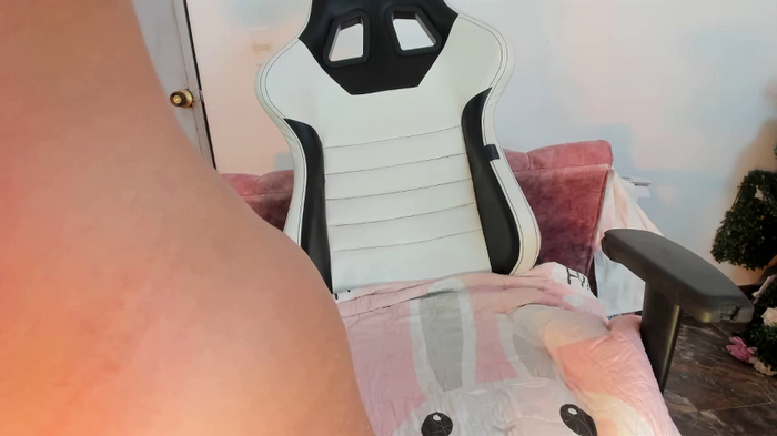 halana_squirts