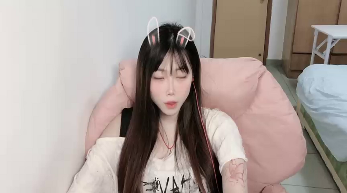 v-vivian