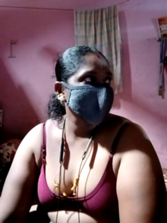 tamilvillagecouple1