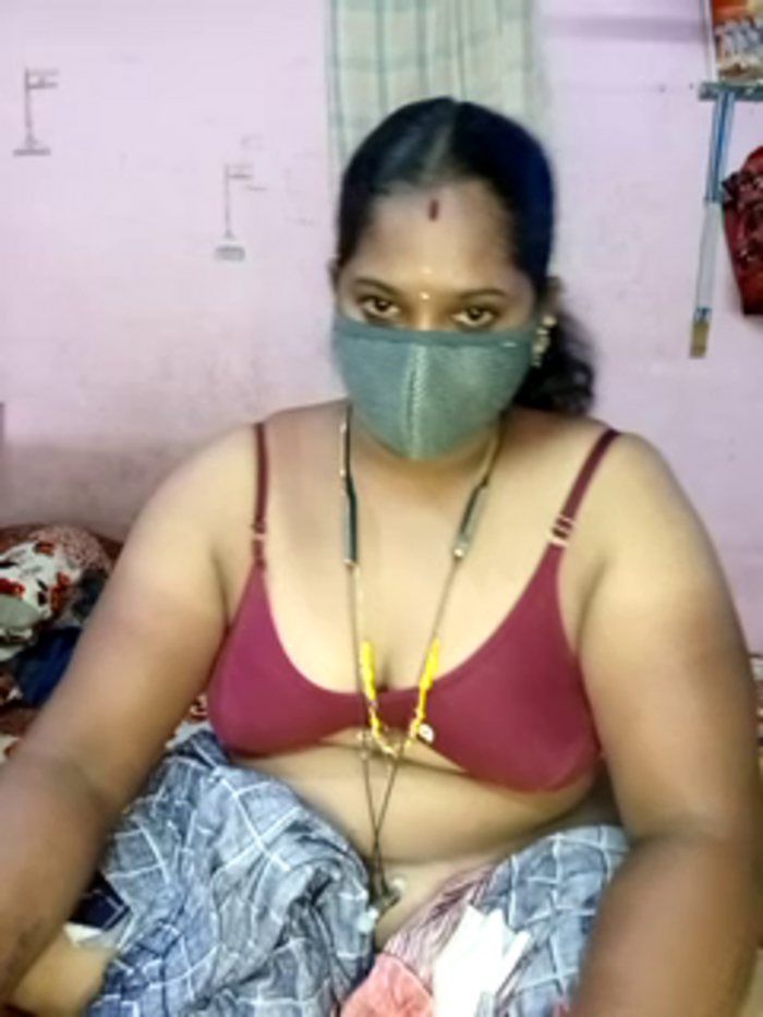 tamilvillagecouple1