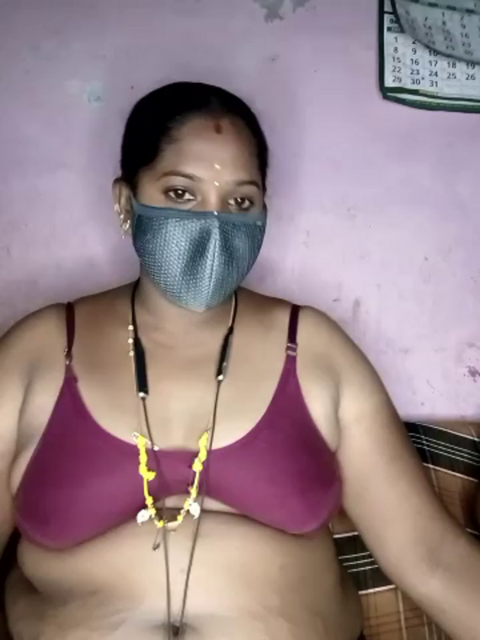 tamilvillagecouple1