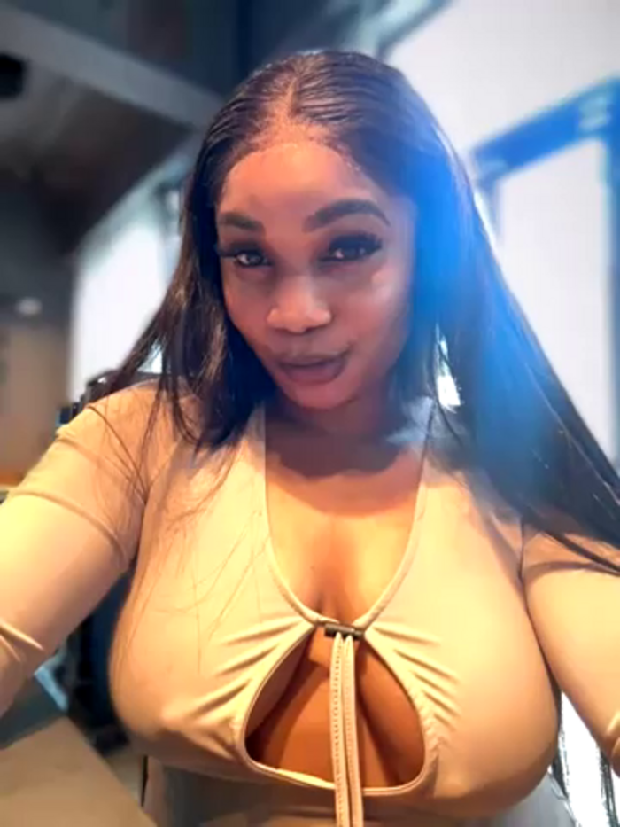 __Nessa__