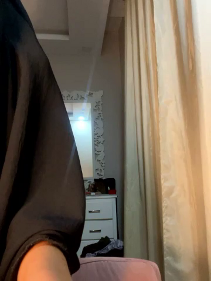Hijabi_HotGirls