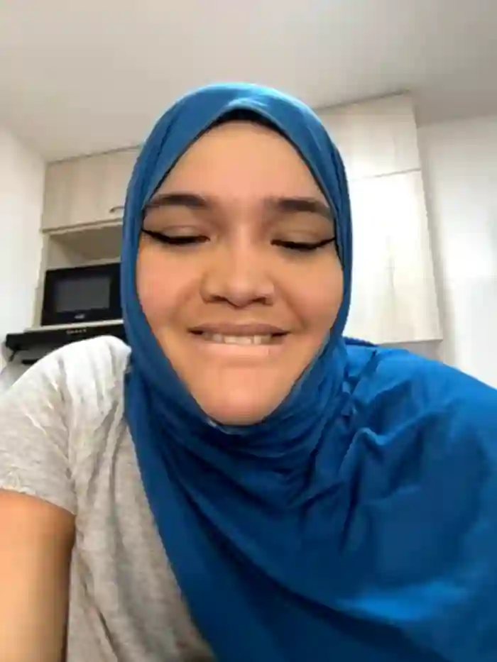 2024/09/01/stripchat-sweetmuslim01-05-25-27