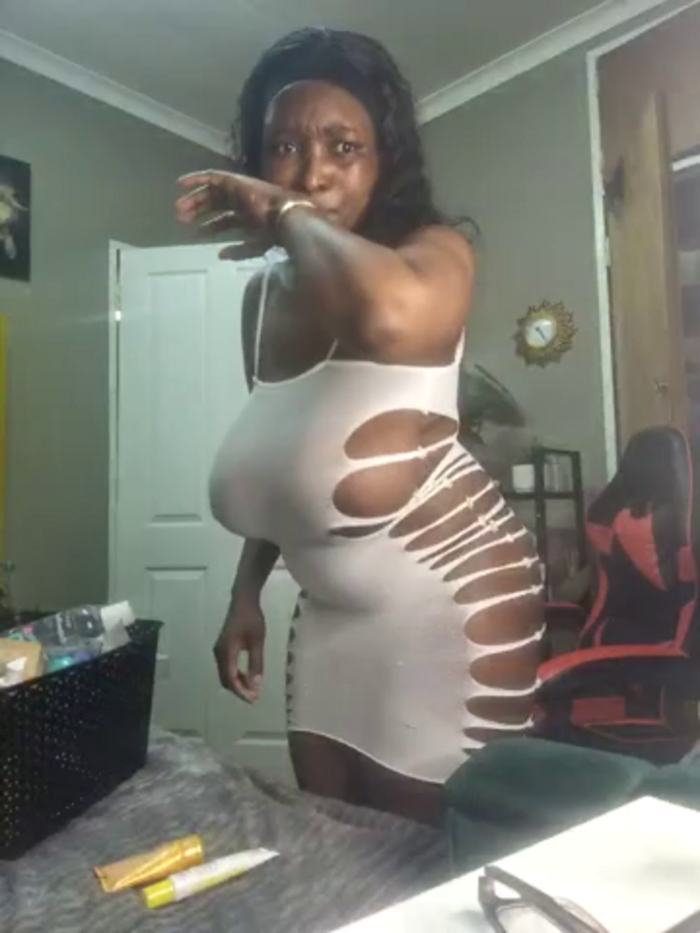 Bustygoddess32