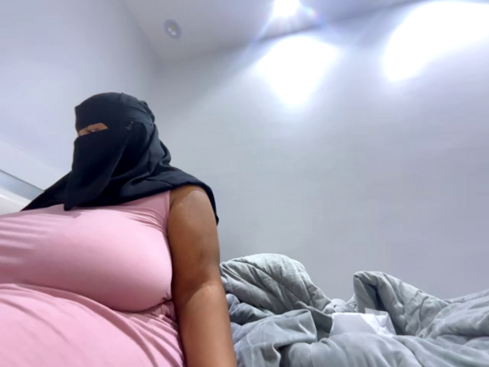Submissive_Arab