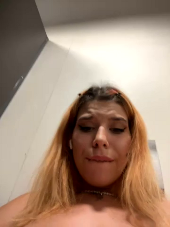 RiriRoseey