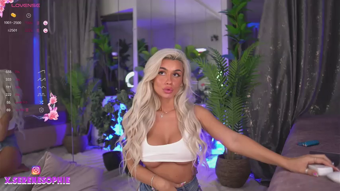 Serene_Sophiex