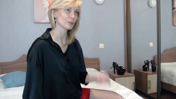 AvelinaLeoni