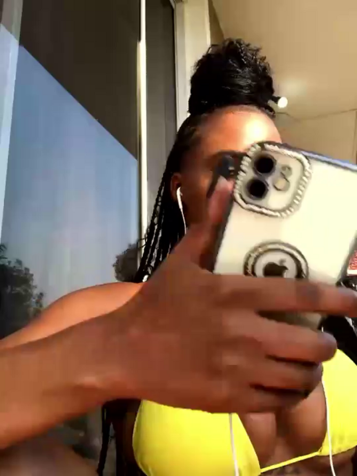 LuciousLips96